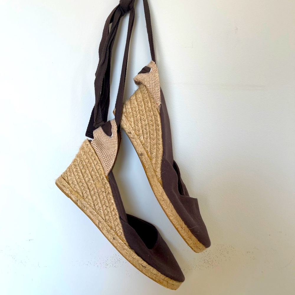 Gap shoes Size 7.5
